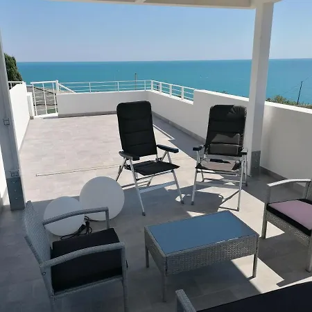 View Maison d'hôtes *